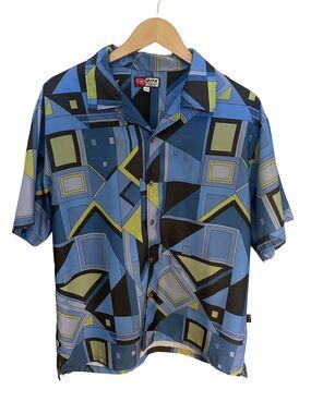 IZ IT U Shirt Men’s L Made in USA Blue Multicolored Button Down
